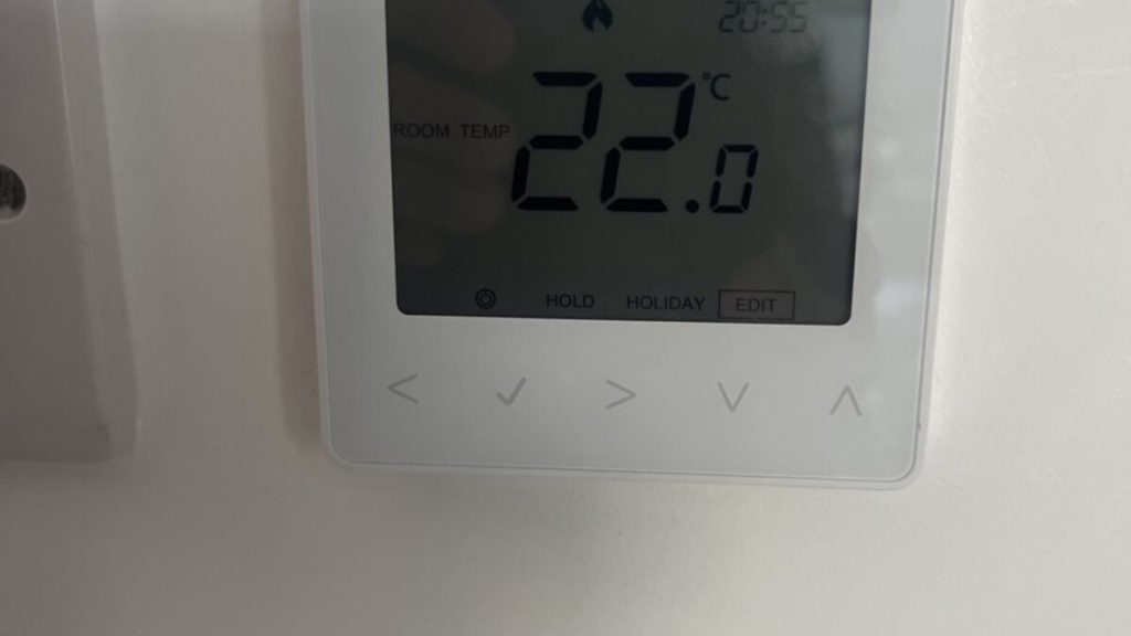 Heat Pump Investigation: Identifying the Need for Specialist Attendance at a Social Housing Property in Surbiton - image-03.jpeg