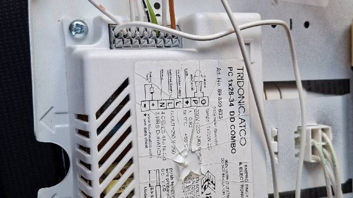 Bulkhead Light Installation: Rapid Supply and Fit at a Commercial Property in Kings Cross - image-03.jpeg